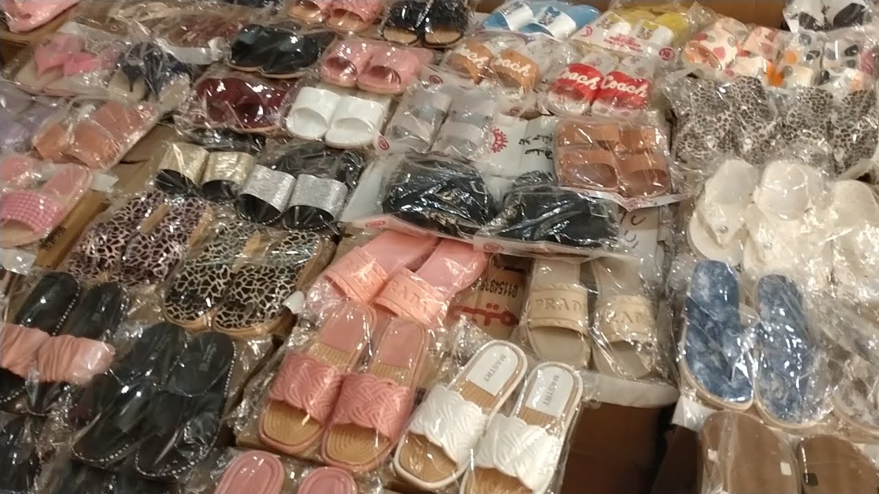 شباشب بيتي جمله بلاستيك وفرو وطبي حريمى وشبابي وأطفال بسعر الجملة حصري ولأول مرة