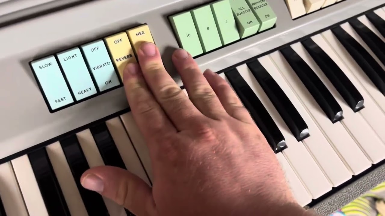 Farfisa Compact Combo organ