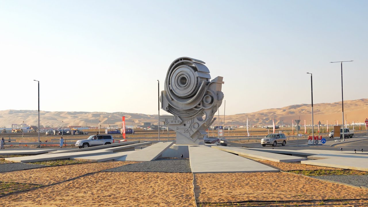 LIWA Roundabout Sculpture - Motor Sculpture - Abu Dhabi