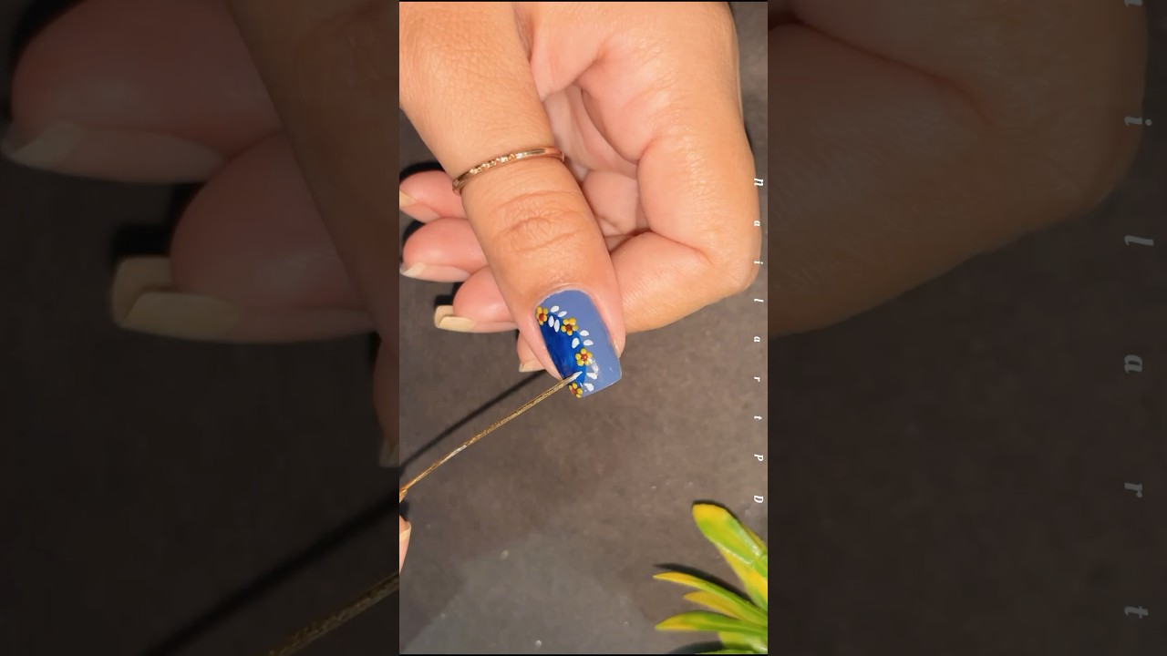 Simple Floral Nailart Idea's #nailartpd #shorts