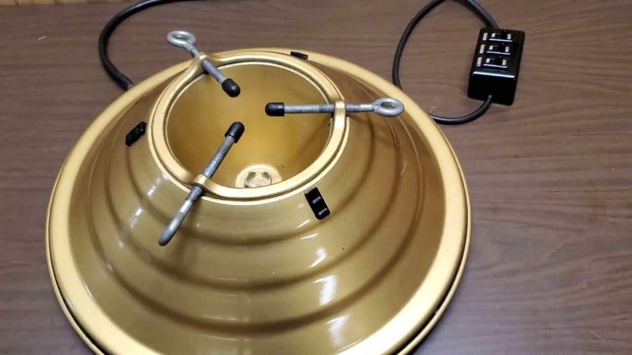 Opening & Repairing a 1950s Spincraft Heirloom Christmas Tree Stand
