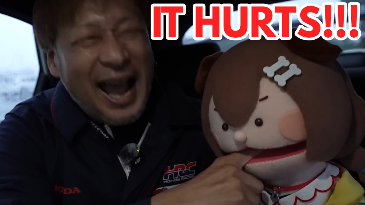 Korone Bites His finger