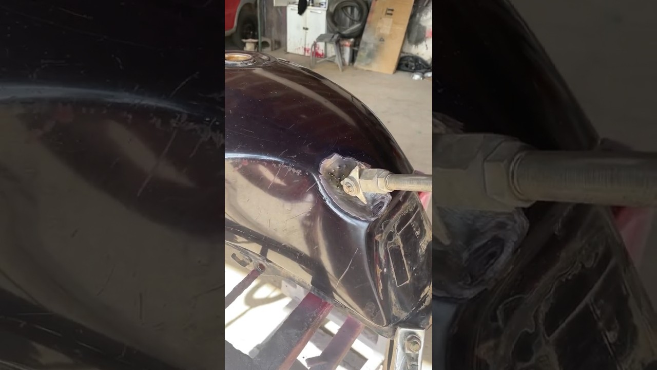 Pintura Fan 150 (Parte 1 ) #foryou #shorts #pinturaautomotiva #pintura #motos #reforma #top #verniz