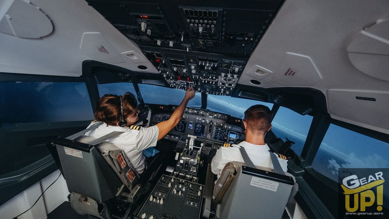 #2 AROUND THE WORLD GearUP! -  LGZA - HEGN | VATSIM | 737NG |