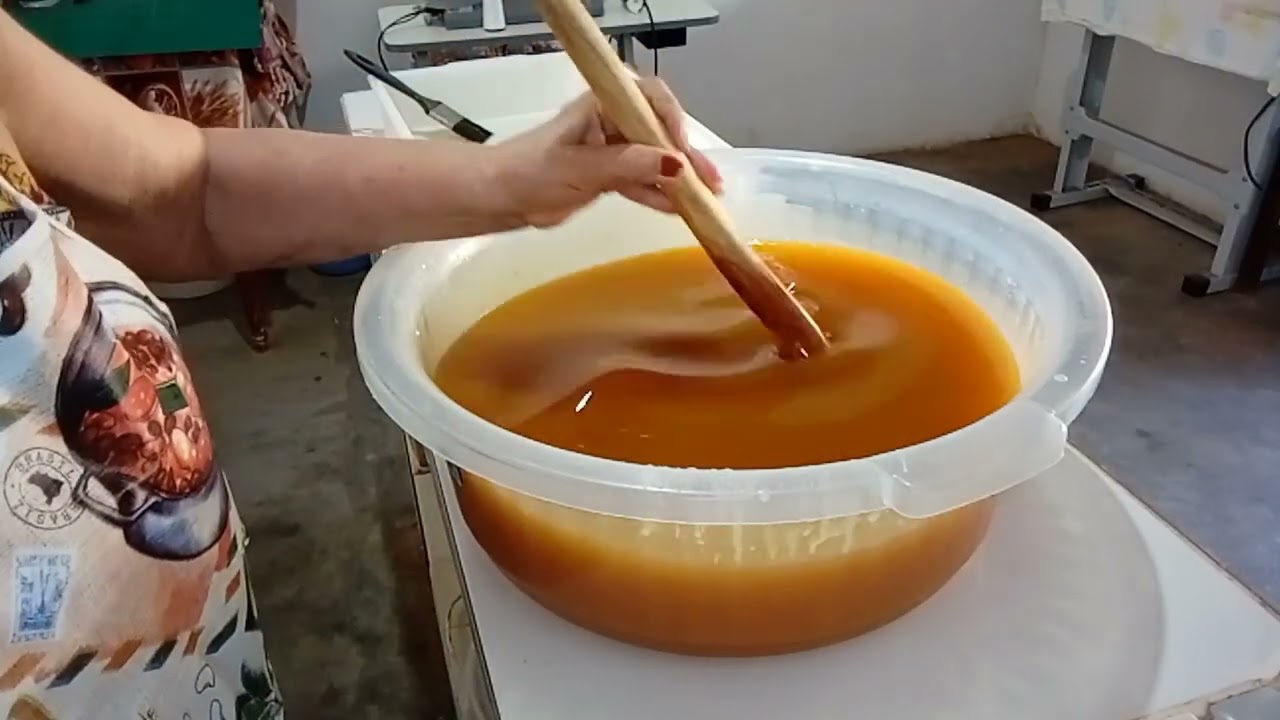 SABÃO POTENTE DE ÓLEO USADO E SEBO BOVINO ESSE VALE APENA VOCE FAZER
