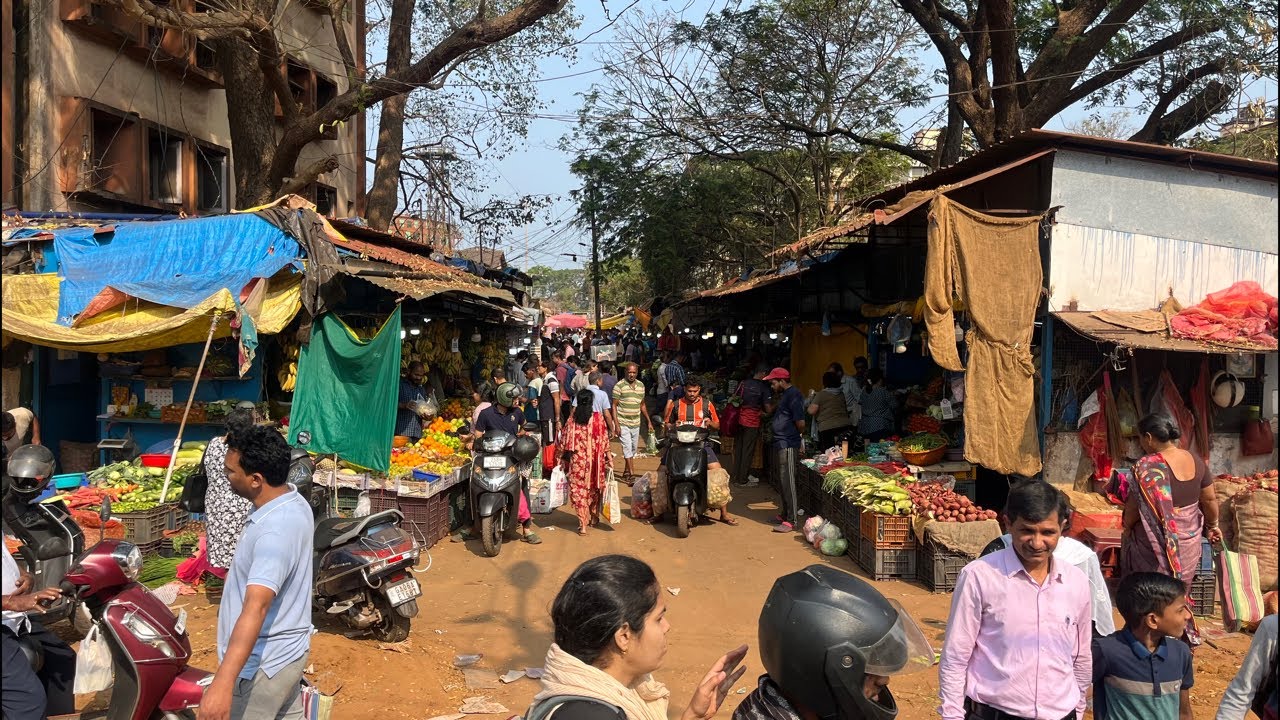 Naveenkumar Pal is live on vasco vegetable Market #vasco #marketlive #marketliveupdate #youtubeshort
