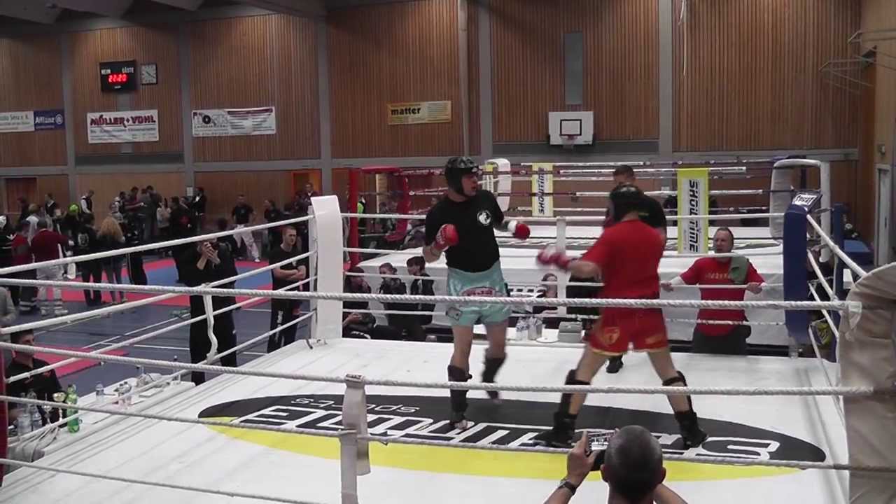 2013-11-23 IDM der ISKA Markus Schröder Sieg im Halbfinale K1-Sparring +90Kg - Sugambrer Fightclub