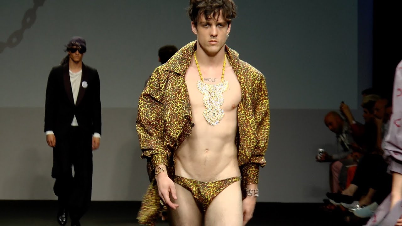 VIVIENNE WESTWOOD SS 2016 MEN FASHION SHOW - Exclusive Backstage + Runway