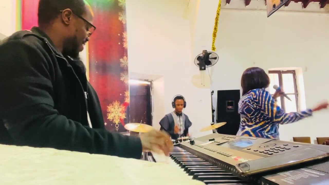IRON BREAKER PRAISE 🔥| PRAISE MEDLEY WITH ARRANGEMENTS | BAND CAM @gabrieleziashi1 