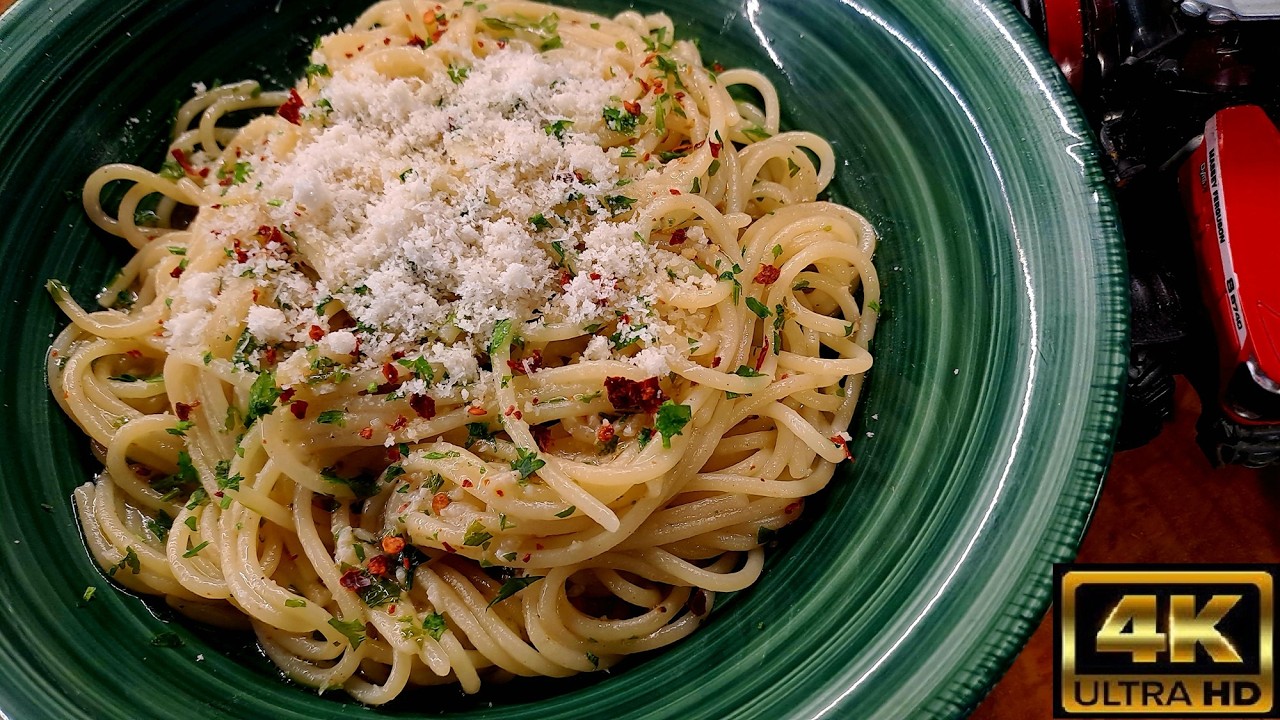 Aglio e olio😎Nézői kérésre az olaszok legegyszerűbb és egyik legkedveltebb hús nélküli spagettije😁
