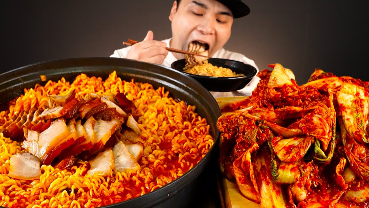 매운게 끌려서 돔베고기틈새라면에 매운겉절이 먹방~!! 리얼사운드  ASMR Mukbang(Eating Show)