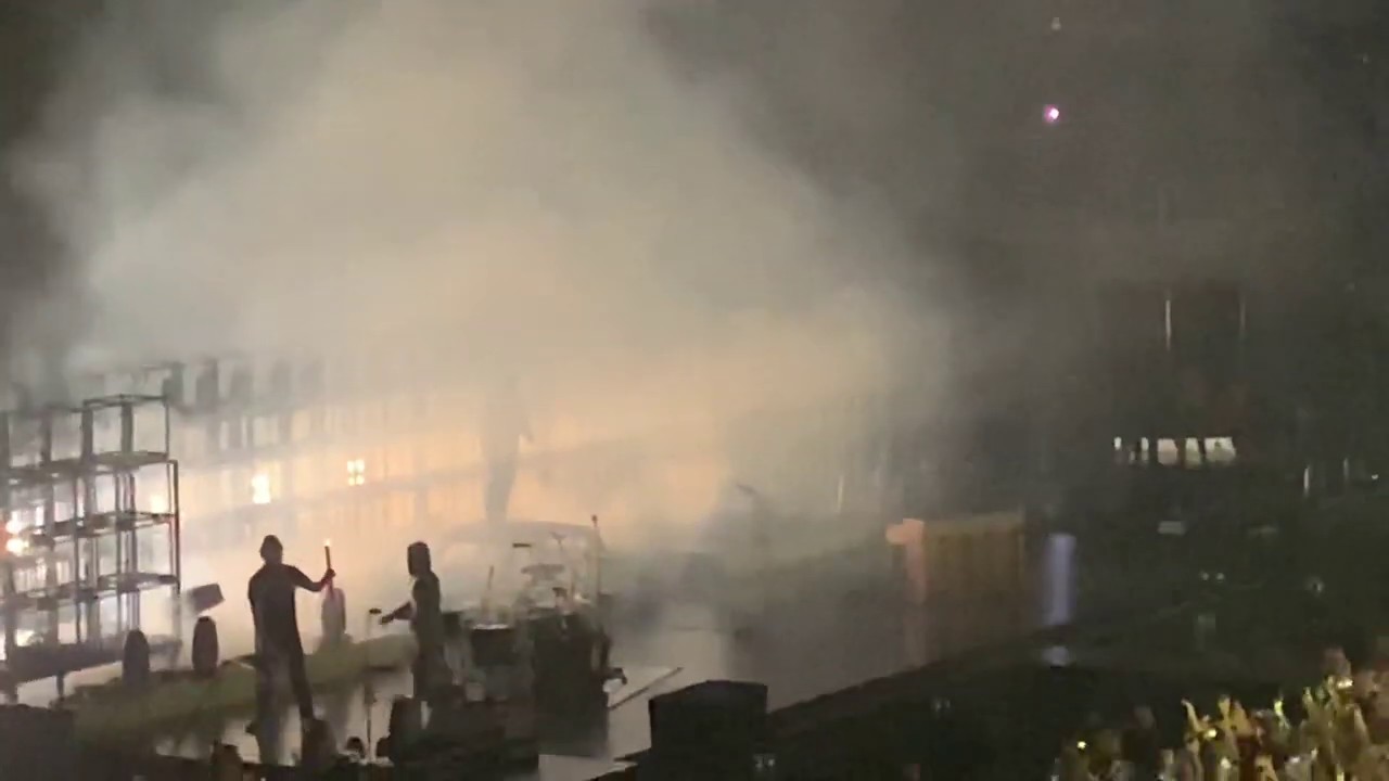 Twenty One Pilots Jumpsuit live Lodz Poland