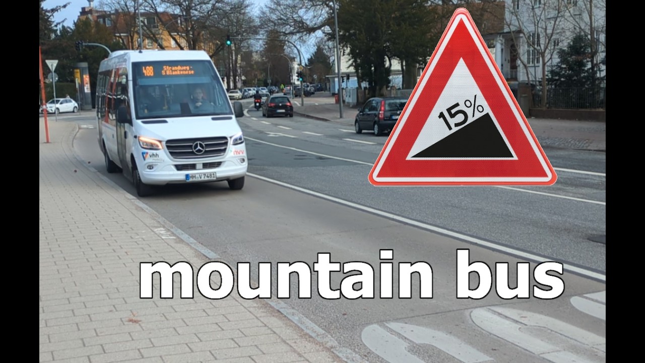 Hamburg's mountain bus in Blankenese