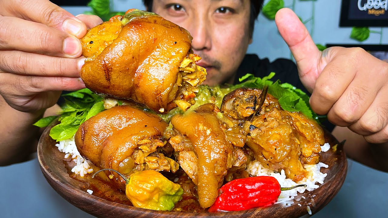Eating Pork Trotters🍖With Naga King chilli / bhut jolokia 🌶️ ASMR MUKBANG🍲