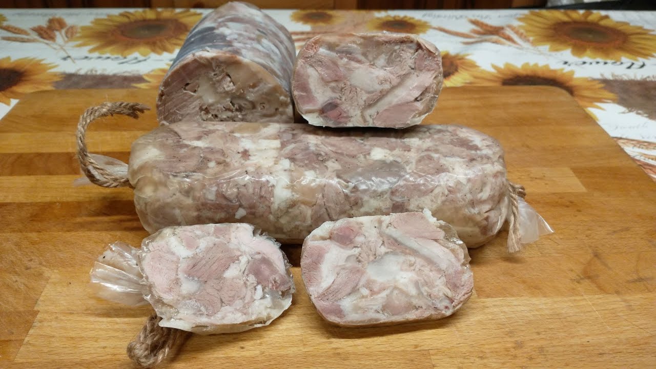 Salceson z golonek i ozorów wieprzowych