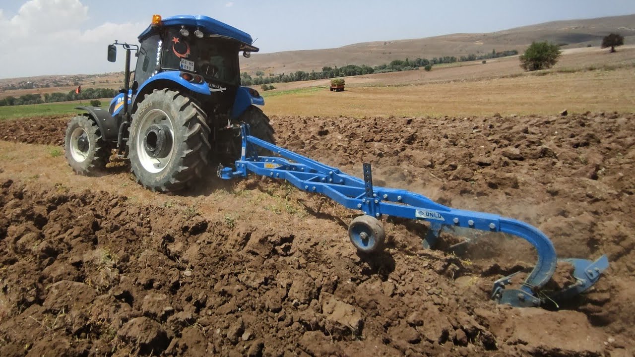 NEWHOLLAND TD90 5-12 ünlü pullukla sert toprak nadas(traktörü maf ediyor)