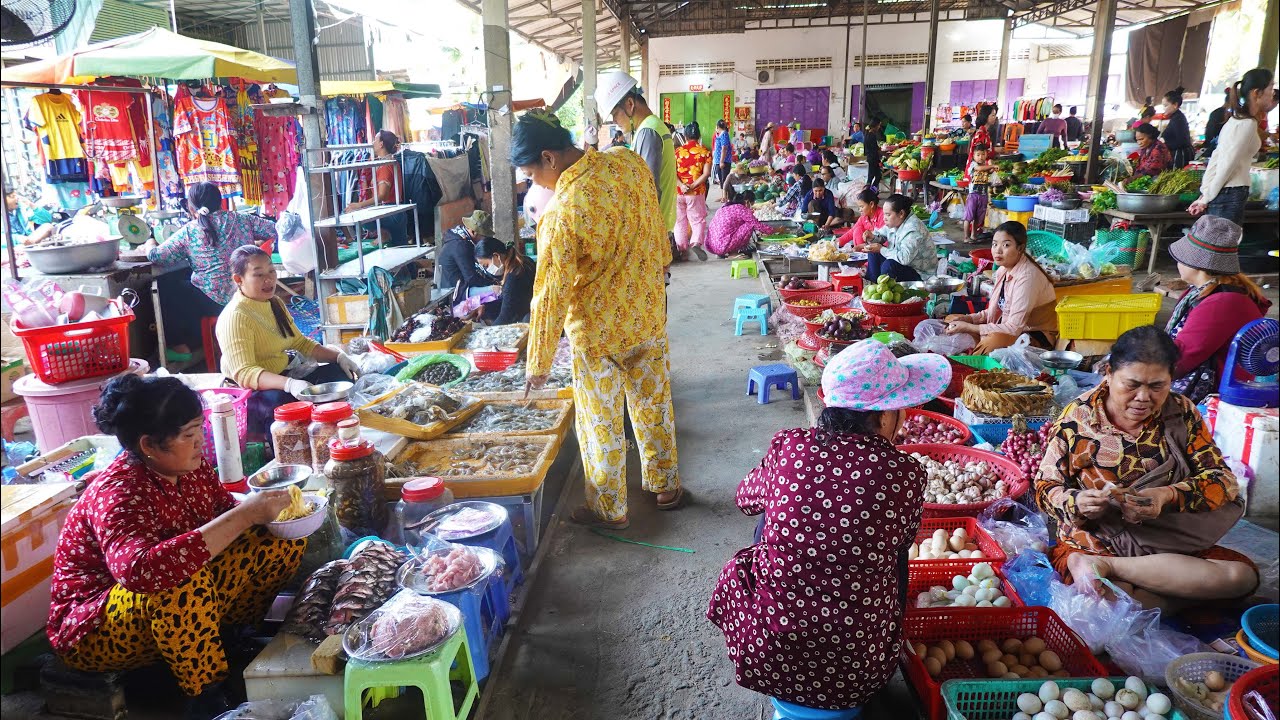 Breakfast, Steamed Snail, Dessert, Fish, Pork & More - Cambodian Fresh Market Food