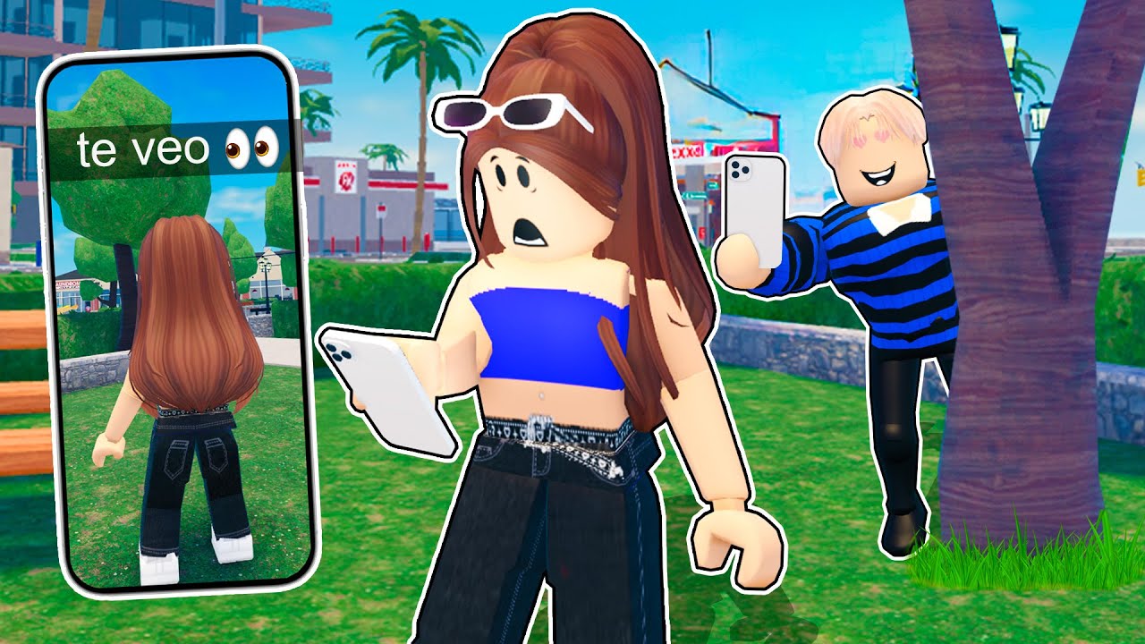 MI NUEVO VECINO ME ESPIA EN ROBLOX!