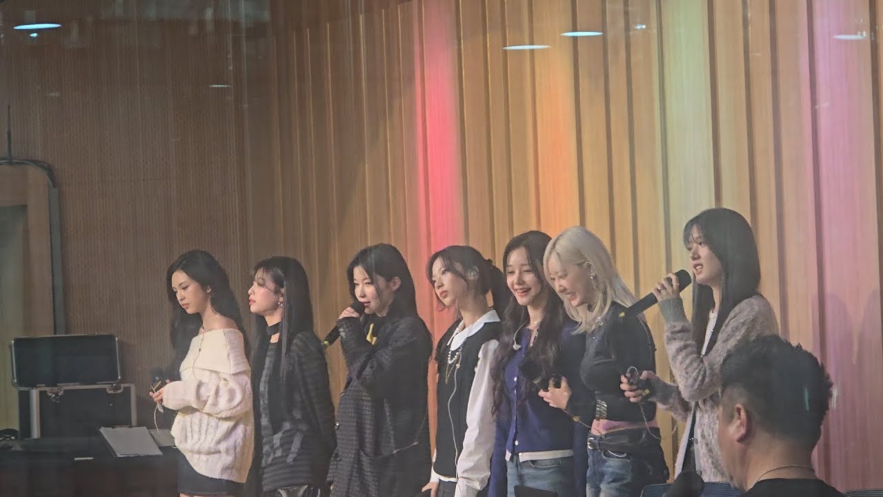 Babymonster 베이비몬스터 at Sbs Radio Show Sound Malfunction 11-12-2024