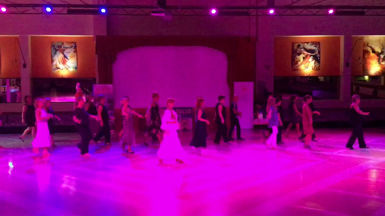Ballo di gruppo RUMBA
