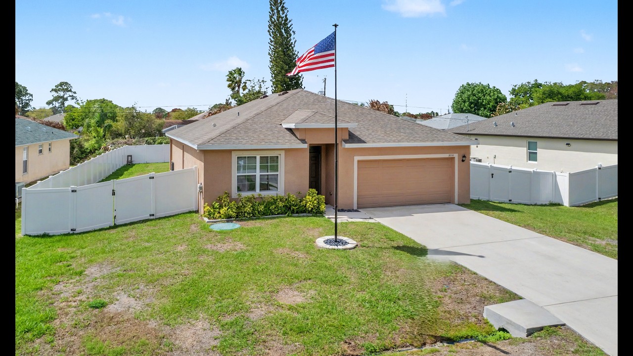 Экскурсия по адресу: 1858 SW Lennox Street, Port St Lucie, Florida 34953