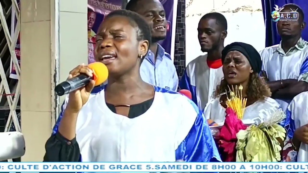 Une adoration des soeurs Jemima et Christiane du groupe la Grace