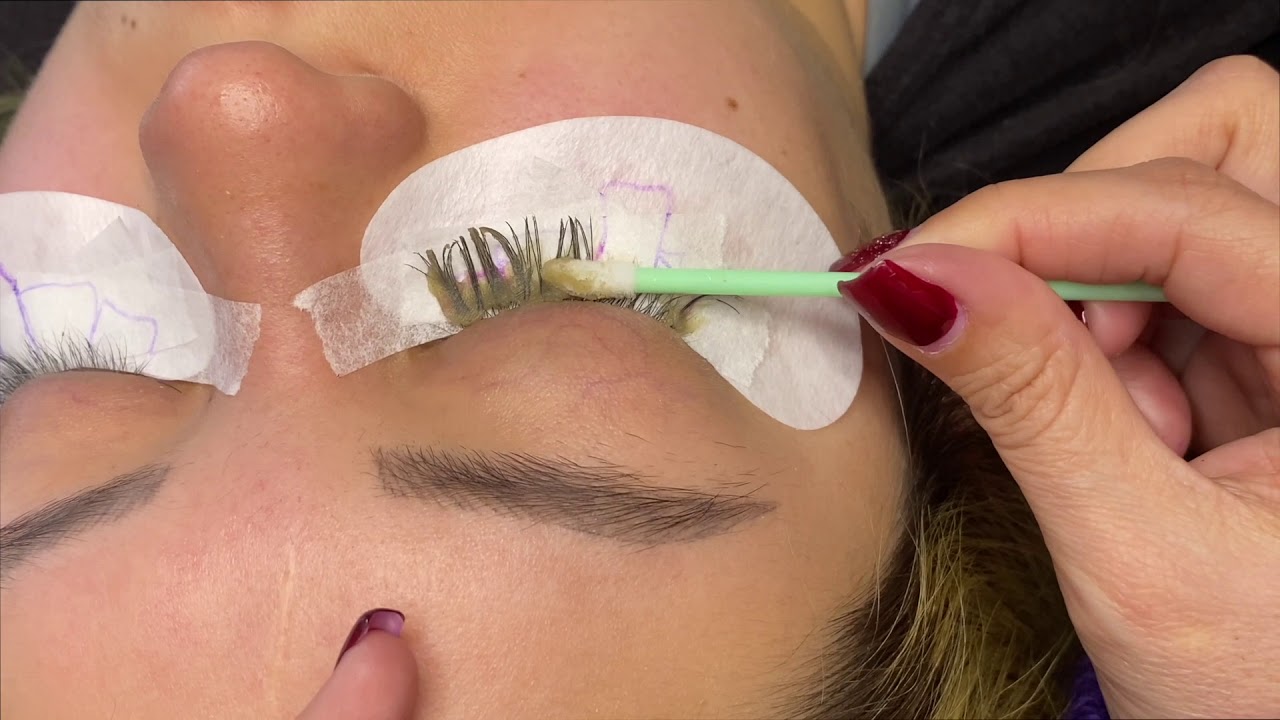 Cómo remover extensiones de pestañas con pasta removedora (parcial y completa)