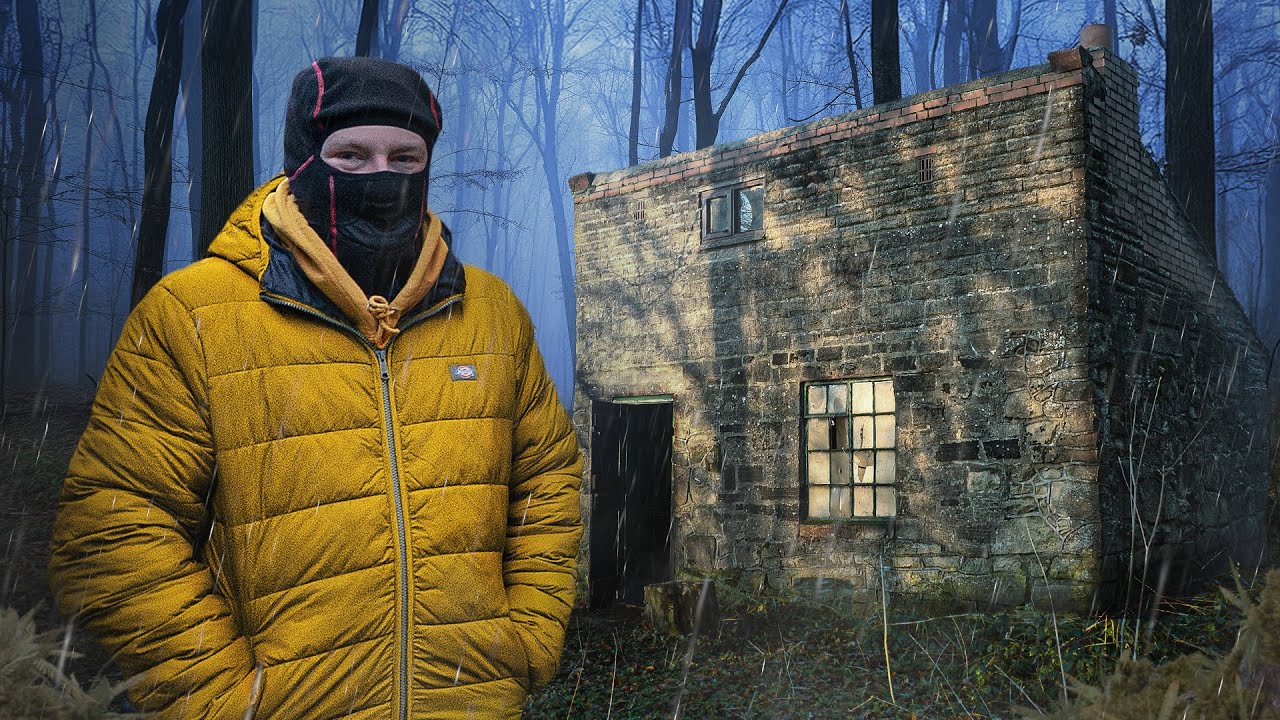 Remote Woodland Shelter Camping in Winter