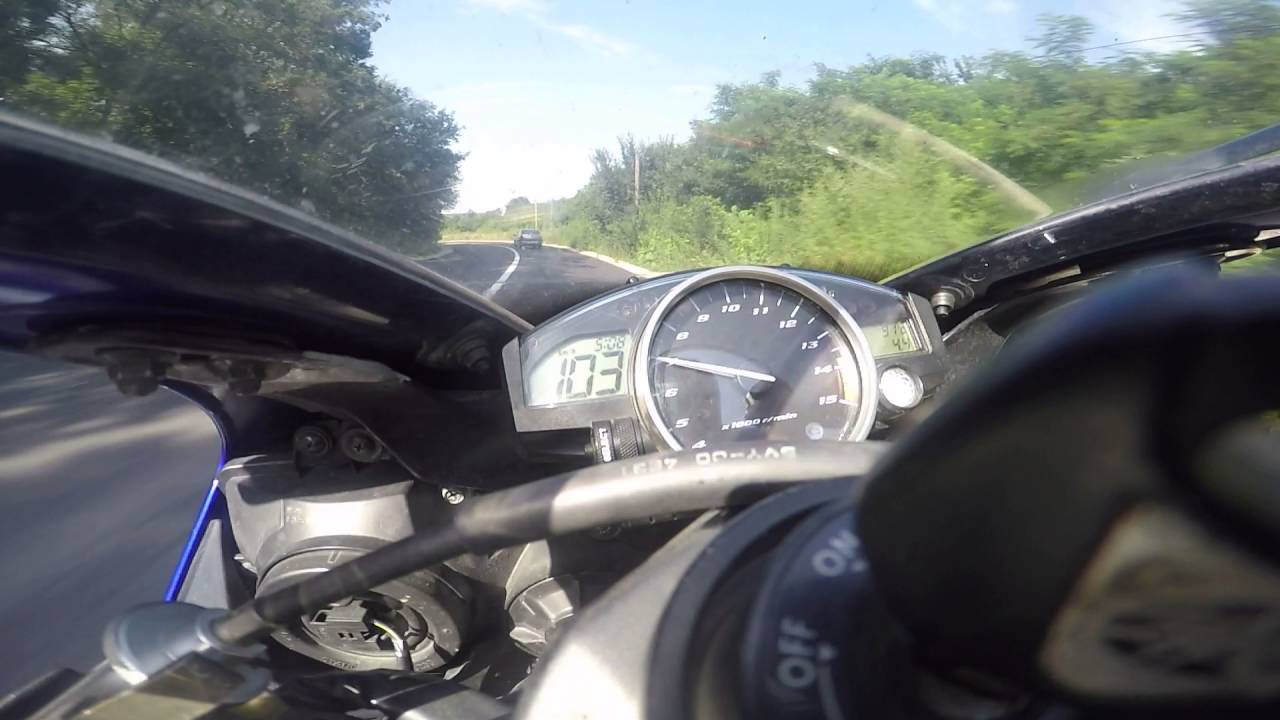 Yamaha r1 2006 GOPR1103