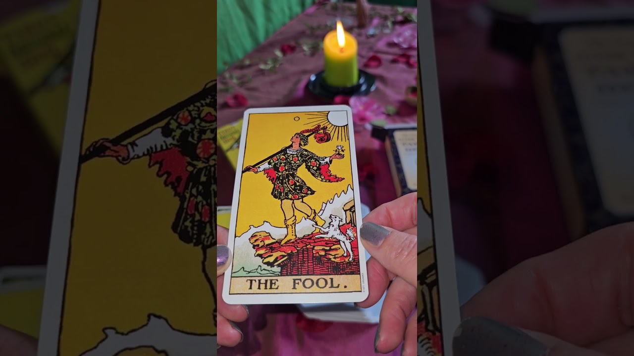 Original Rider Waite vs Tarot Original 1909