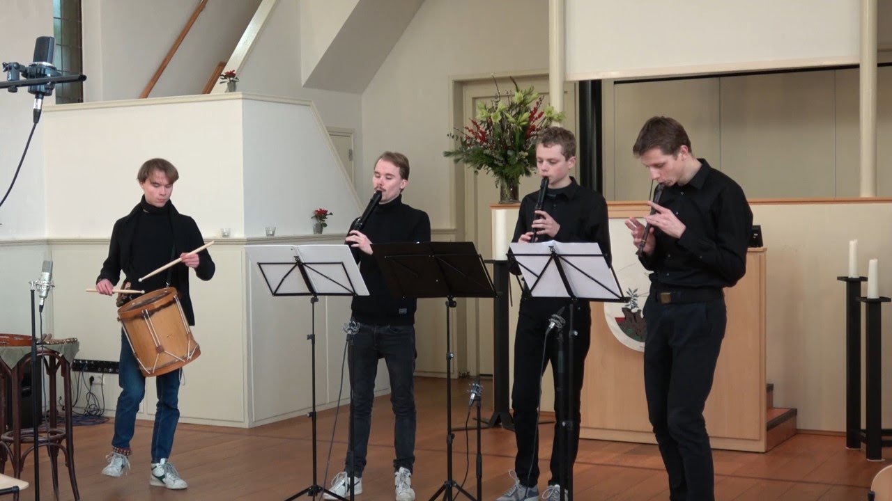 Renaissance dances: Allemande & Saltarello Poussinghe - Recorder ensemble