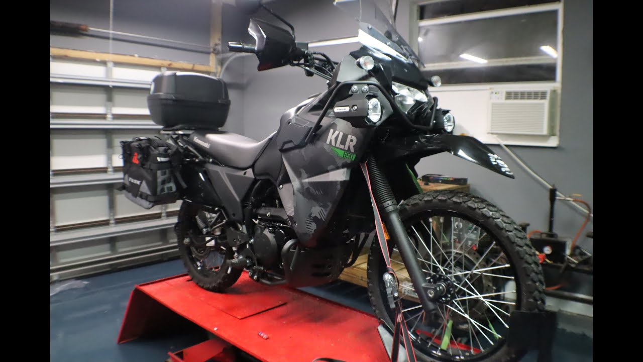 2022 KLR  650 HAPPY TRAILS SU rack and Tusk Pilot Pannier Bags install. 22 KLR build series