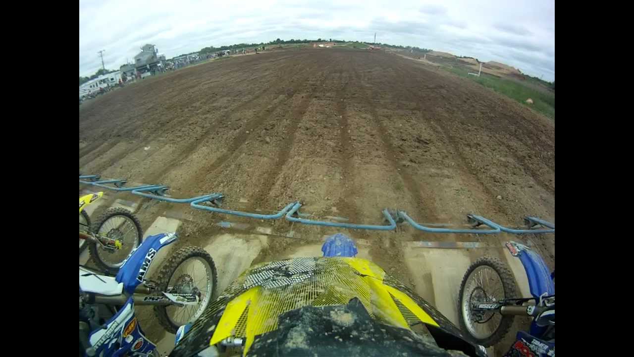 Austin Ricketts racing yz125 in 250 c class - moto 1