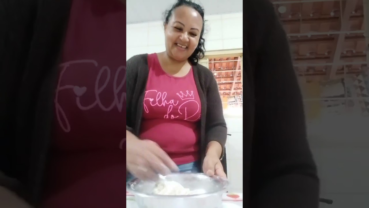 Fazendo biscoito frito😋😋