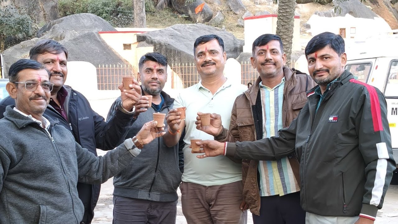 ચાલો જોઈએ કે આ એકલા એકલા ક્યાં ક્યાં ફરે છે....!!!✨👀