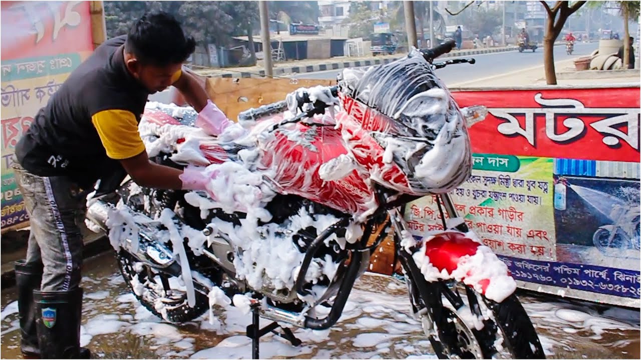 Foam bike wash in Magura । Pulsar 150 । Satisfying?