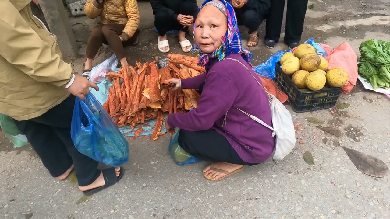 Lí Do Để Đi Chợ Phiên Tây Bắc.