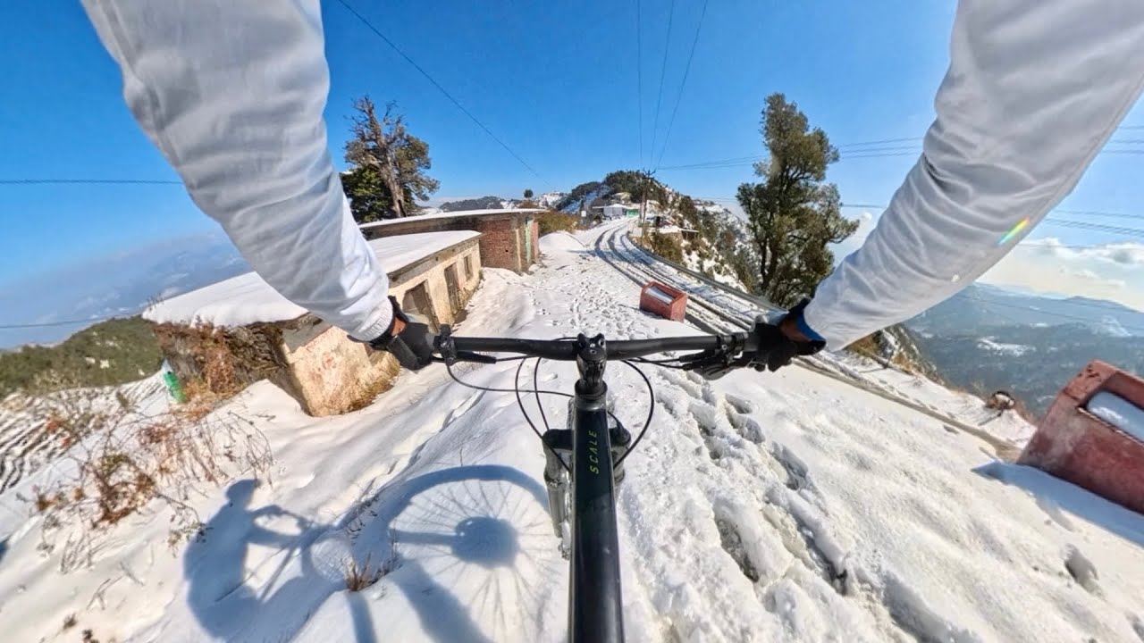 Snow Trails me Cycling 😍 Halat Kharab Hogayi❄️😨 MTB Trails