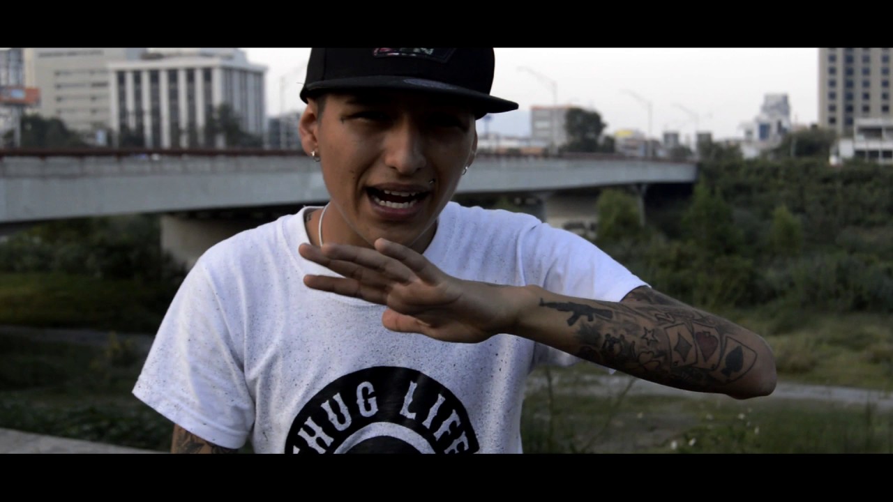 Vida Solo Una -  Richard Ahumada (Video Oficial) / La Voz del Barrio