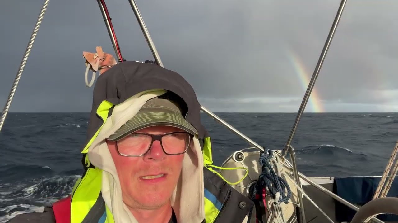 Päivä 55. Purjehdus Madeiralle 715NM ! Camarinas Espanja-Vila Balero Porto Santo. Alkumatkan höpinät