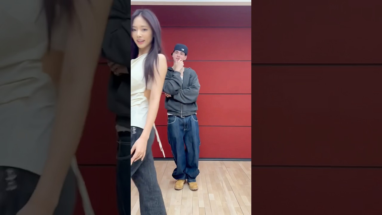 Corbyn Besson & TZUYU - BlinkDon&rsquo;t Blink, you might miss it 👀 #TWICE #TZUYU #corbynbesson #blink