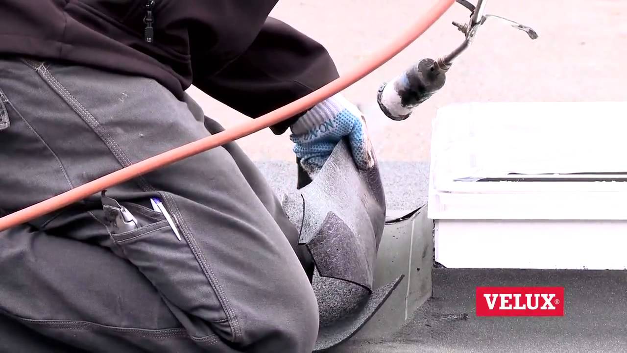 Fladtagsvindue - Montering af VELUX ovenlyskuppel, fast