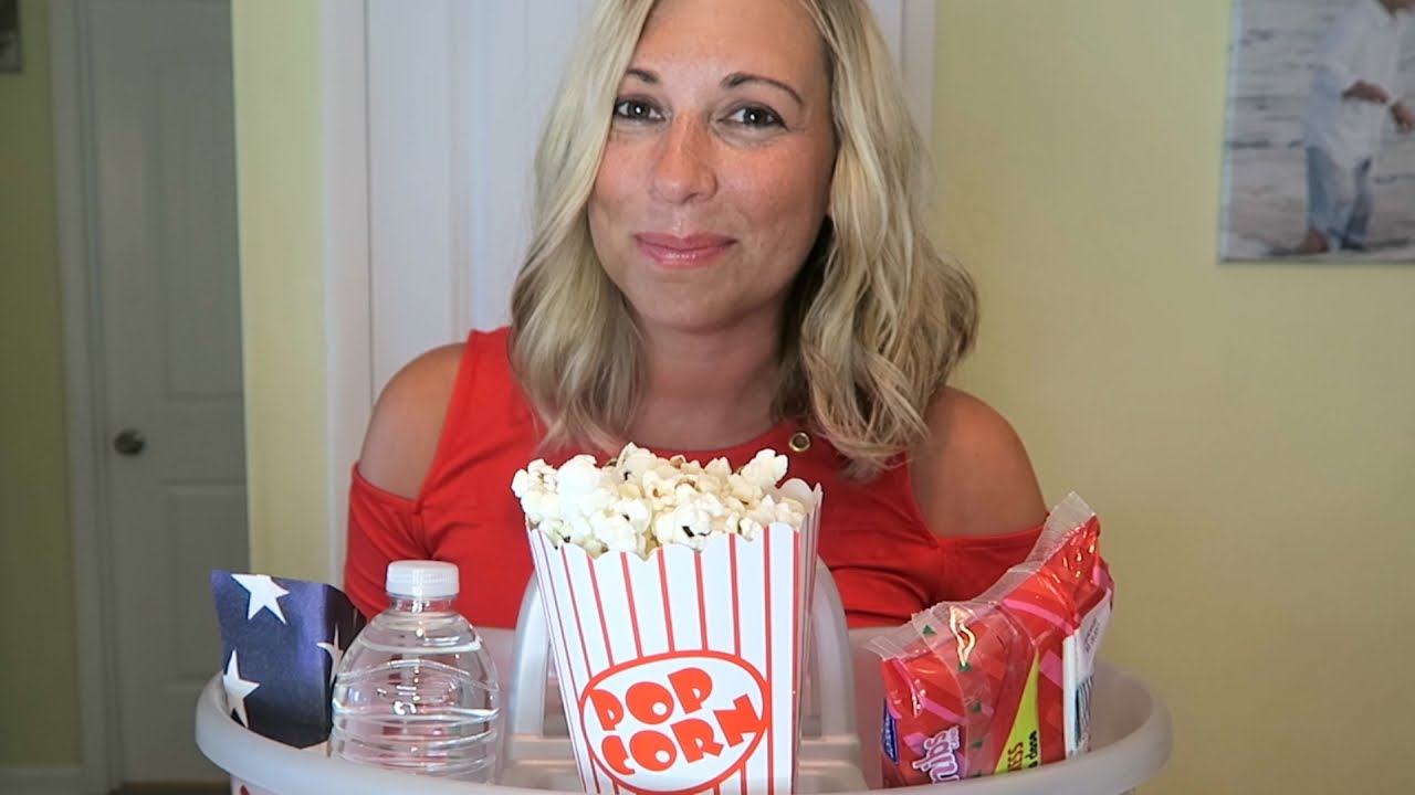 Throw Your Own Outdoor Summer Film Fest With This Easy DIY Movie Projector!