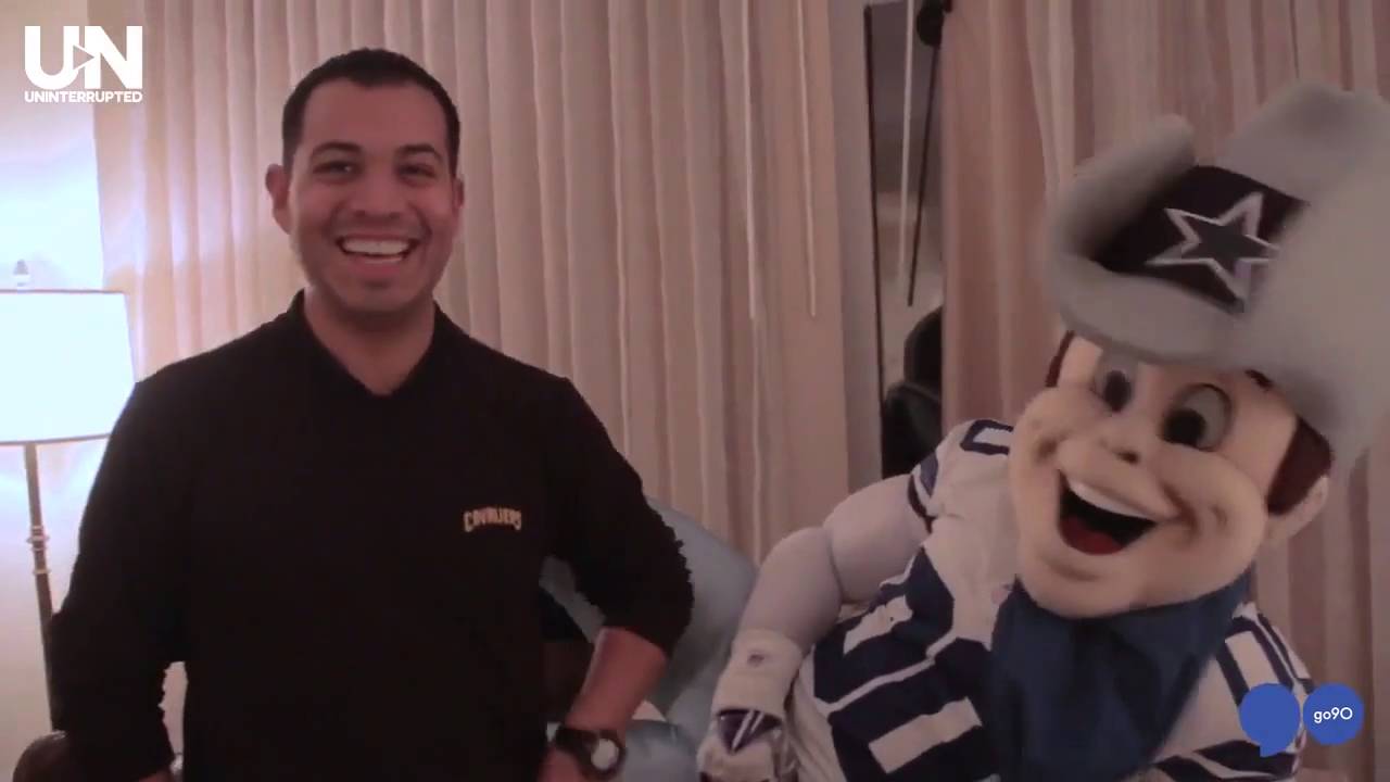 LeBron James Surprised by Dallas Cowboys Mascot