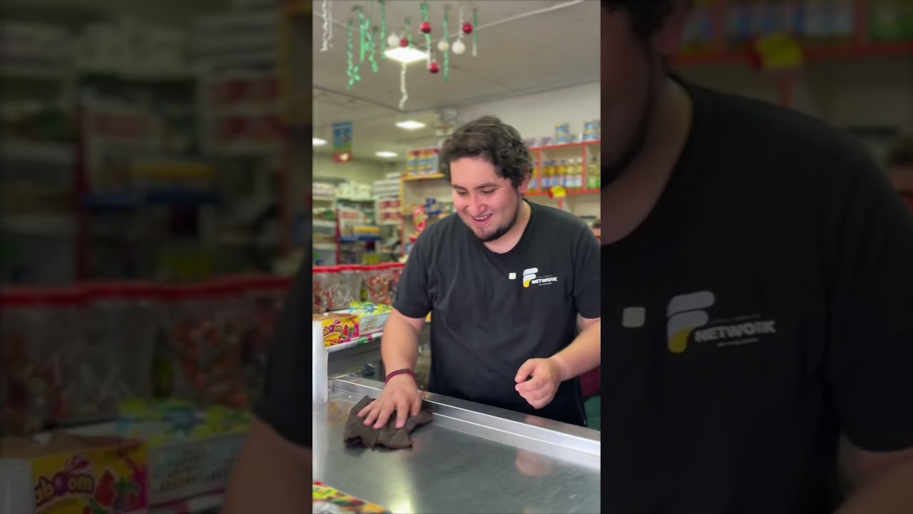 Puso esta estrategia en su tienda y termino de esta manera.