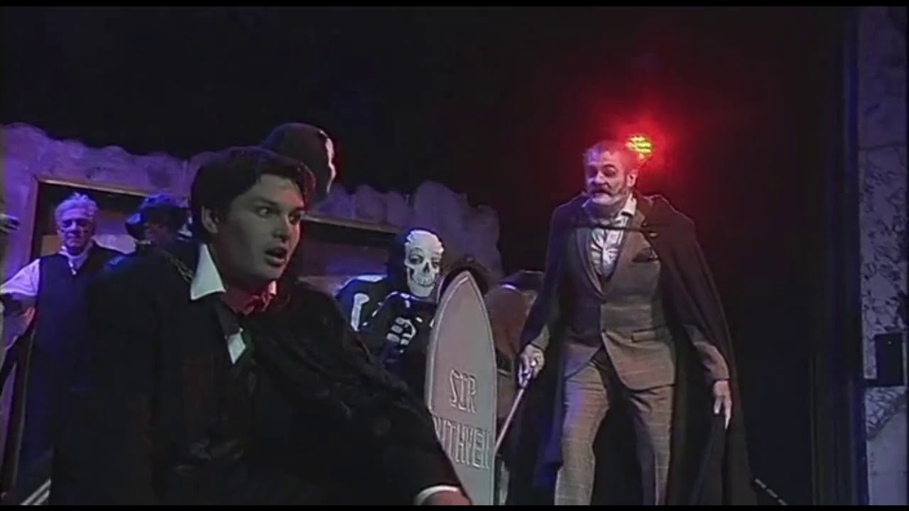 Ghost Scene from Ruddigore (Harrogate 2015)