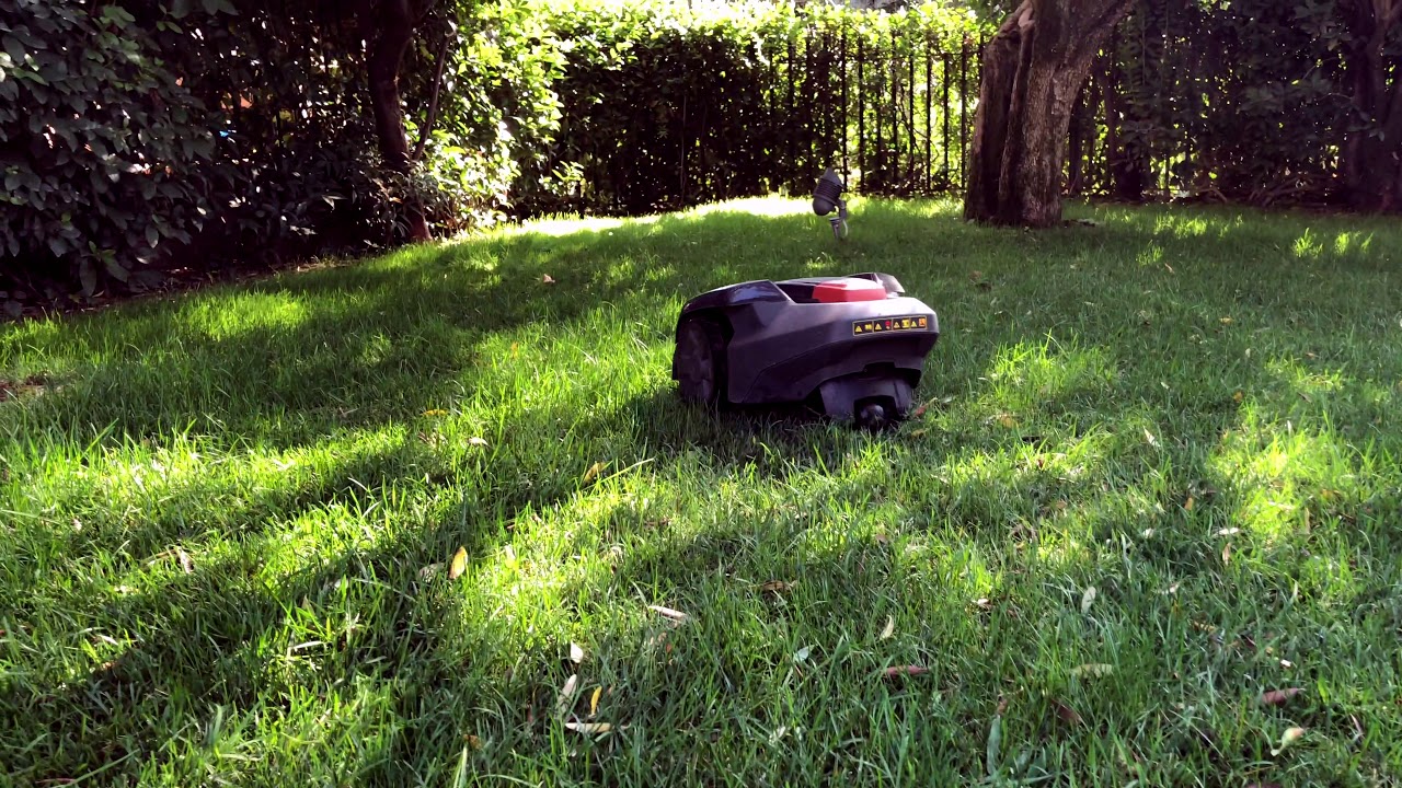 Husqvarna Automower® 105  - Taglio con erba alta