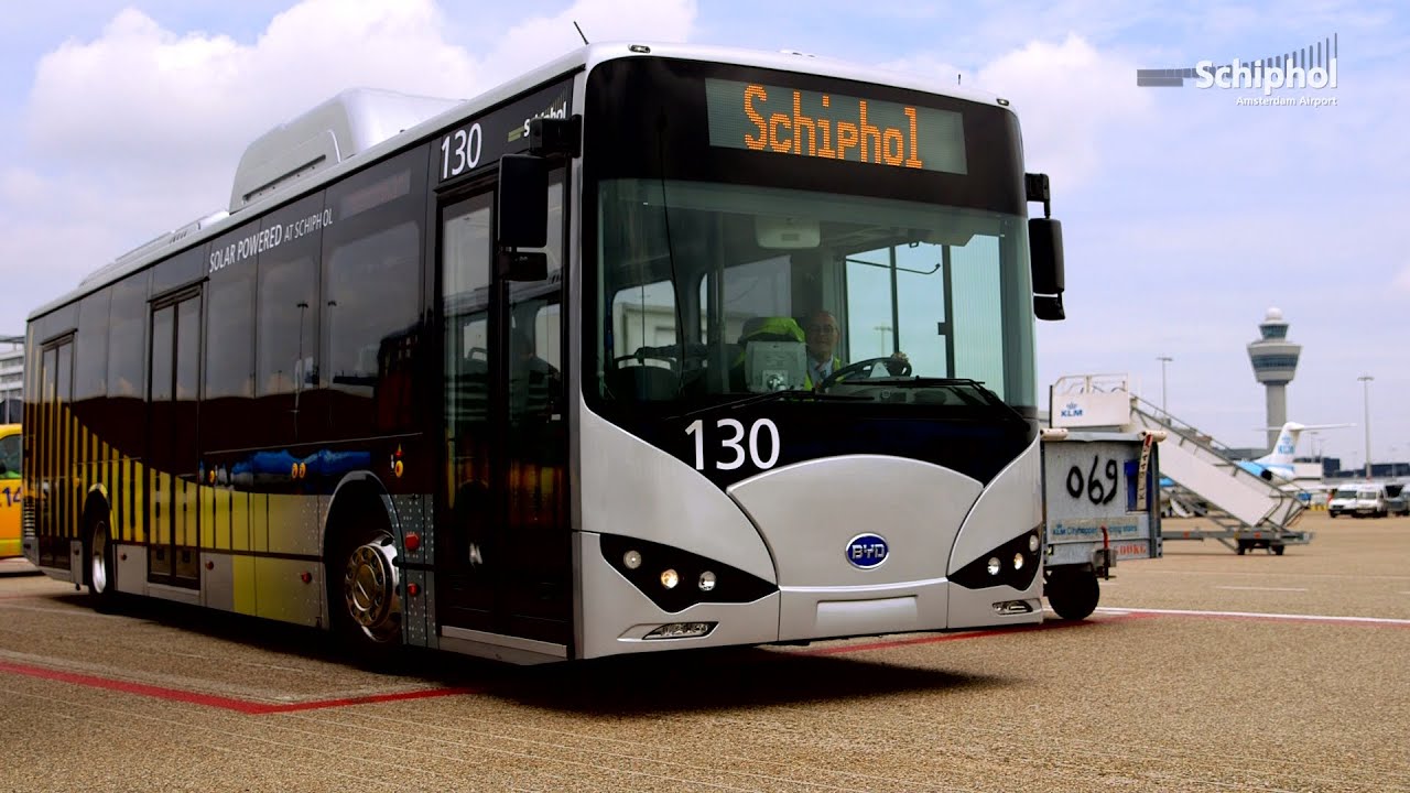 35 elektrische bussen op Schiphol