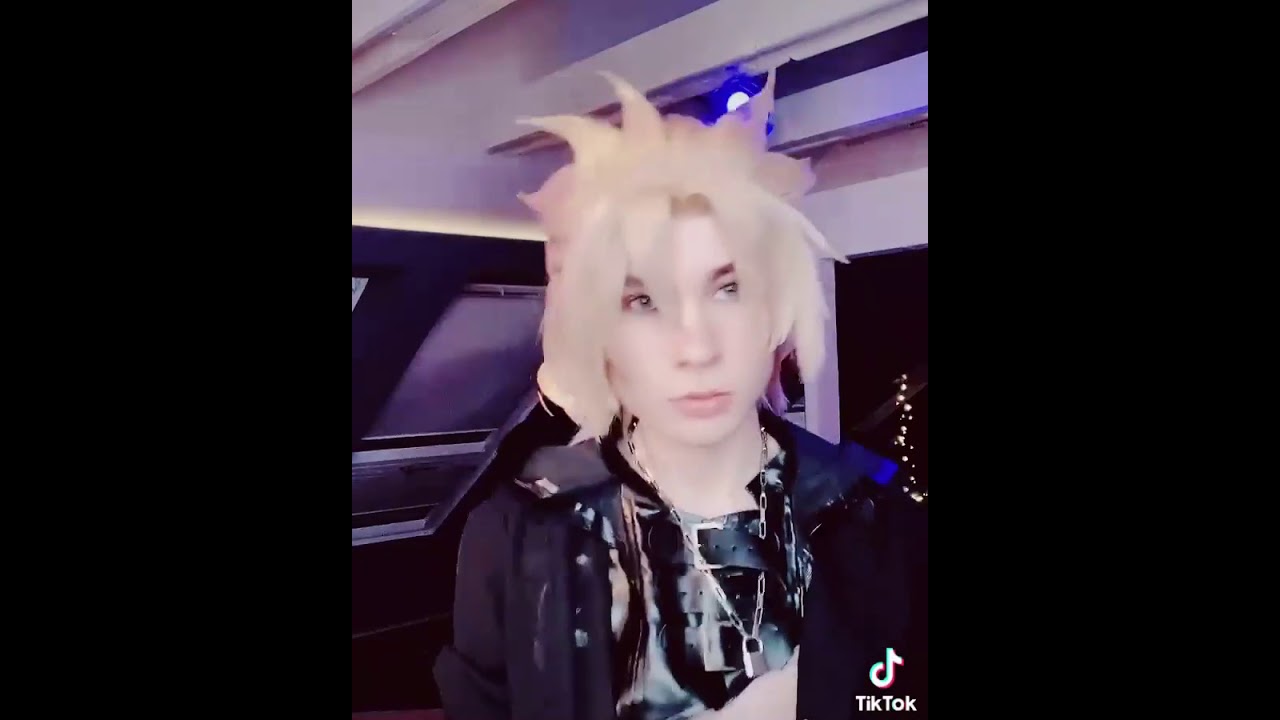 Albedo turned to the dark side  TikTok Cosplay