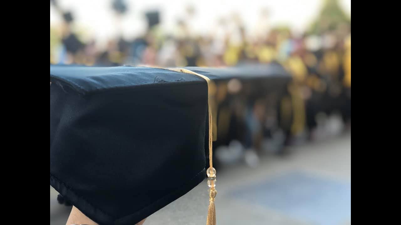 فيديو تخرج الدفعة ال 90 (2018 - 2019) كلية طب الأسنان جامعة القاهرة